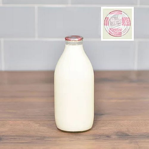 Organic Semi Skimmed Milk (568ml) 1 Pint Glass